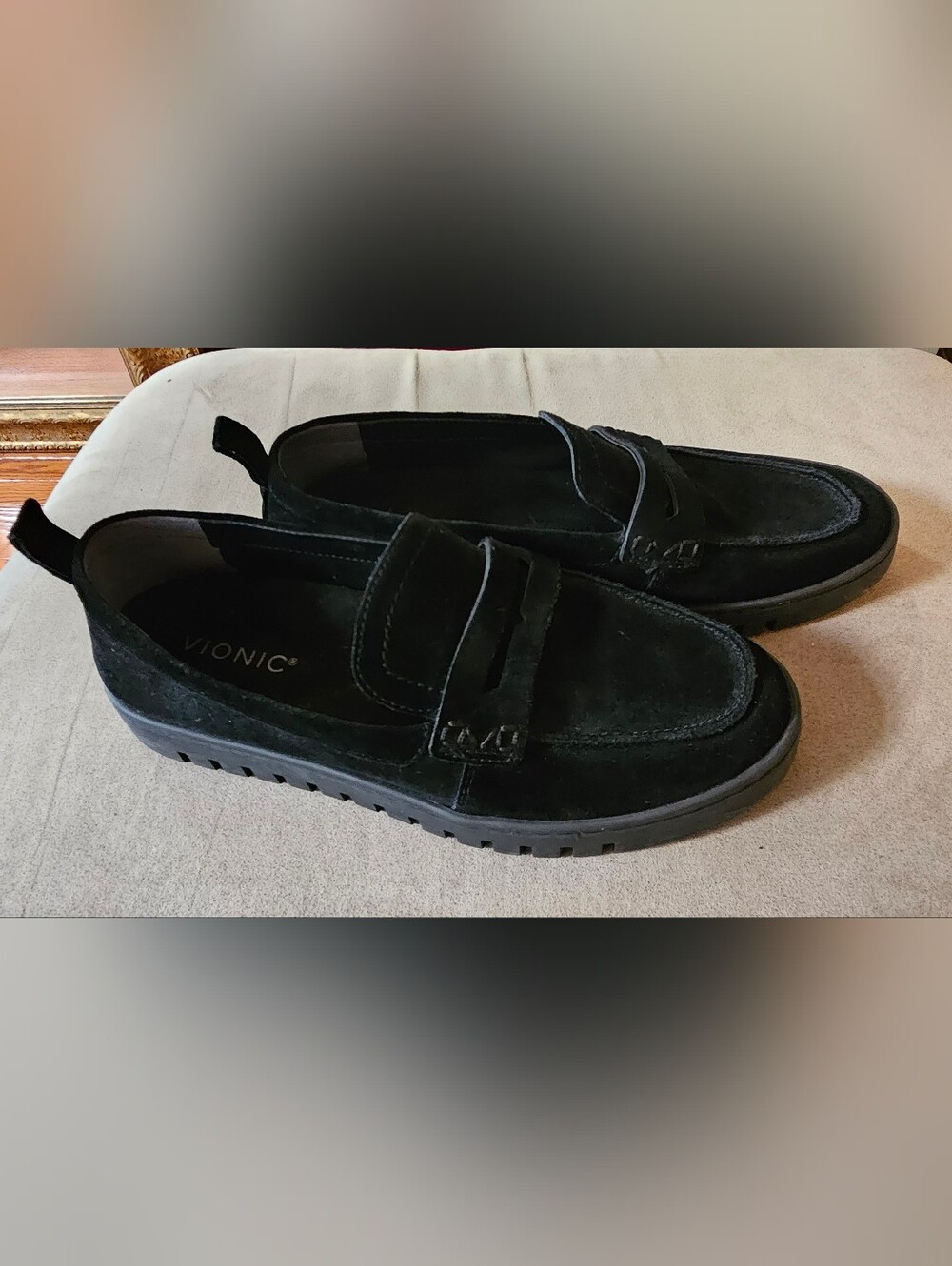 Vionic Uptown Black Suede Penny Loafers 8W